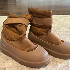 UGG men’s CLASSIC SHORT PULL-ON WEATHER CHESTNUT size 5. Women’s 6.5